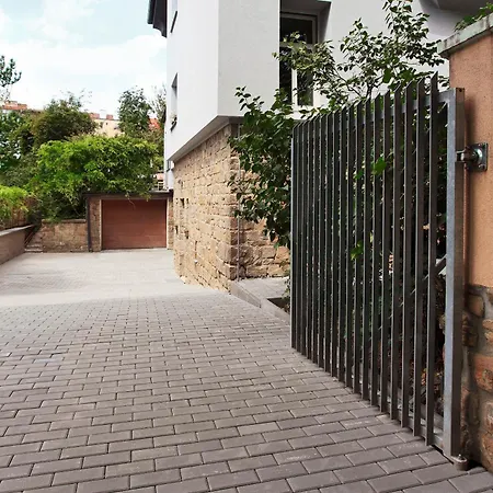 Z - With Private Parking