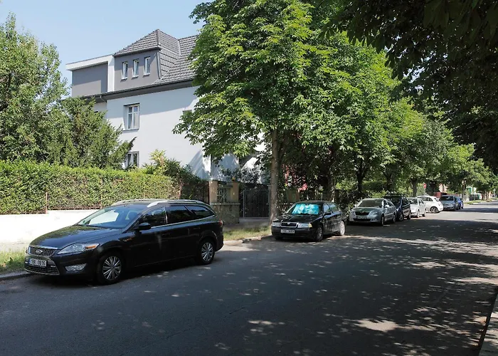 Z - With Parking, Air Condition, Motorbike Garage, Ev Power Station * Brno
