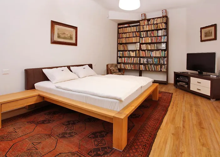 Z - With Parking, Air Condition, Motorbike Garage, Ev Power Station Appartamento *